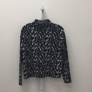 PHILOSOPHY-XS-BLACK AND WHIT SWEATER-SOFT